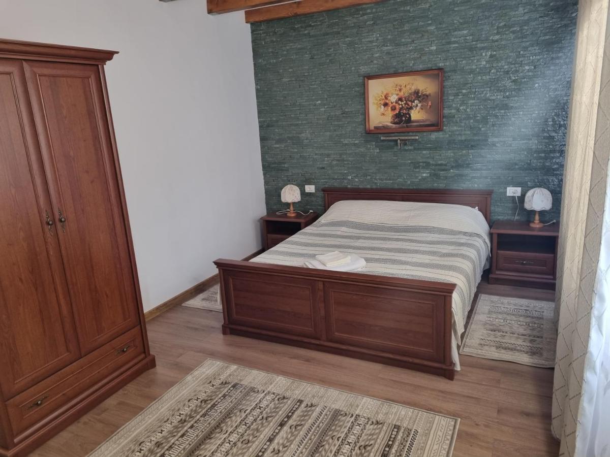 Casa Lucia Hotel Анина Екстериор снимка